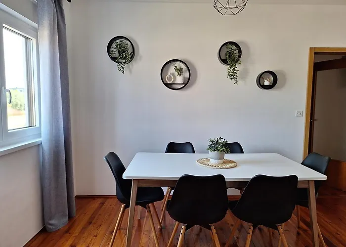 Romana's Cave Apartman *