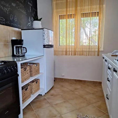 Romana's Cave Apartman